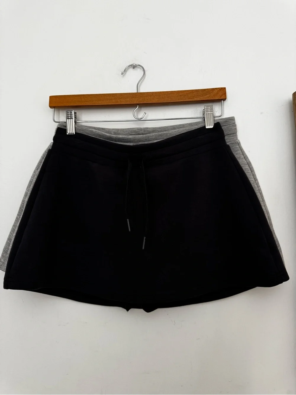 Ocean Drive Skorts bundle of 2 gray and black